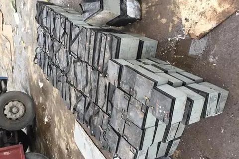 蚌埠蚌山回收旧电瓶价格-高价废铅酸电池回收